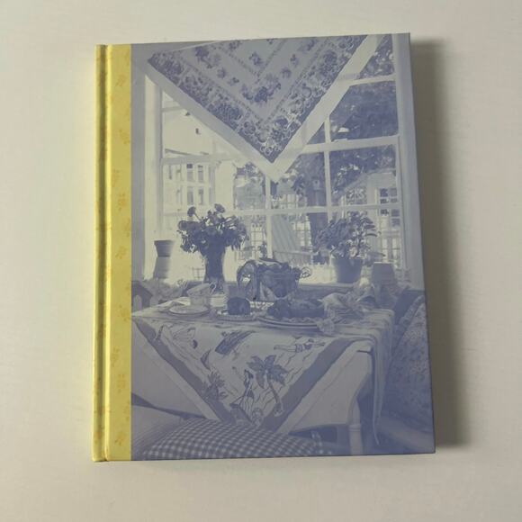 Mary Engelbreit’s Home Companion Fabric Book - Picture 1 of 6